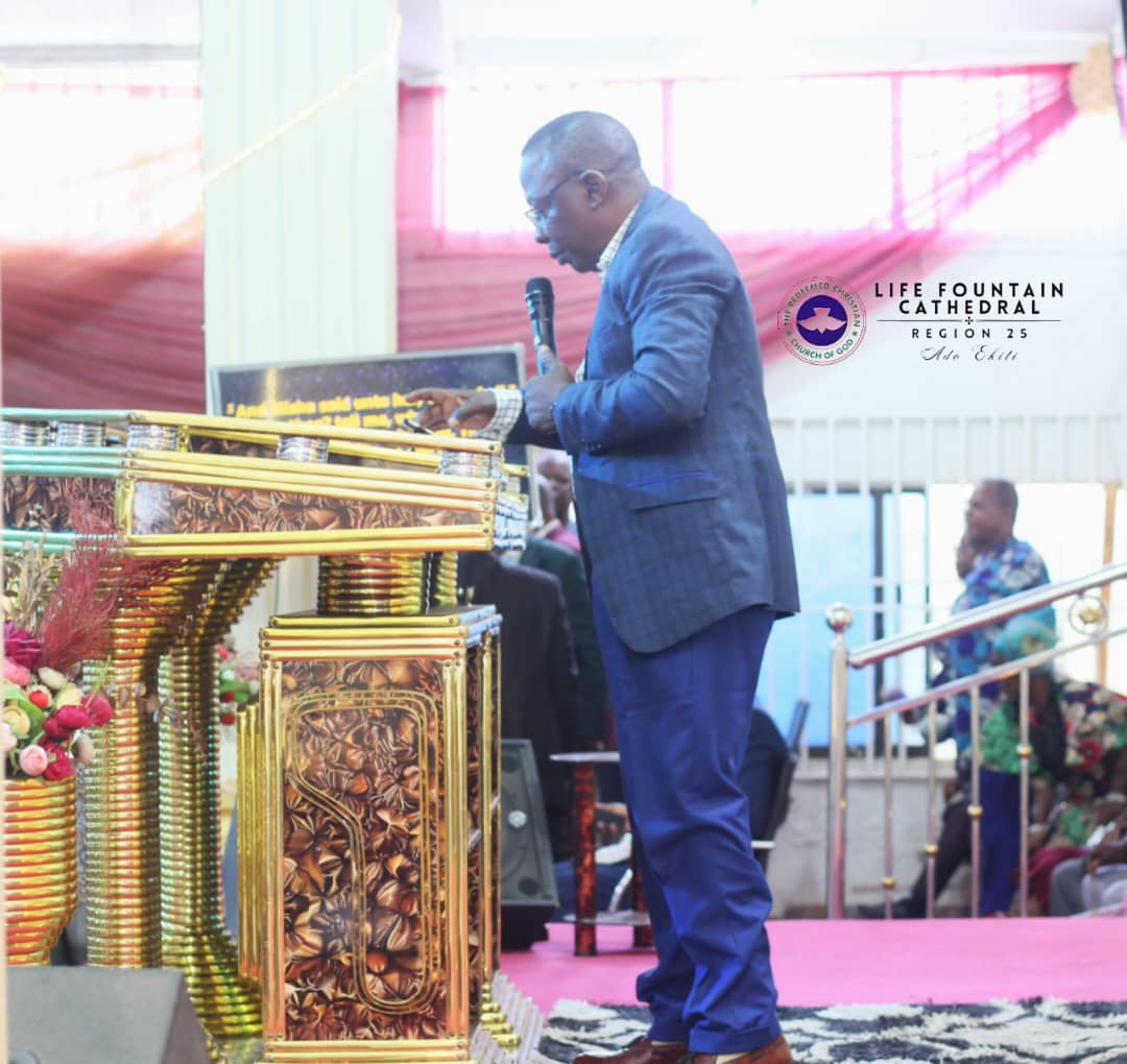 Teaching from the pulpit